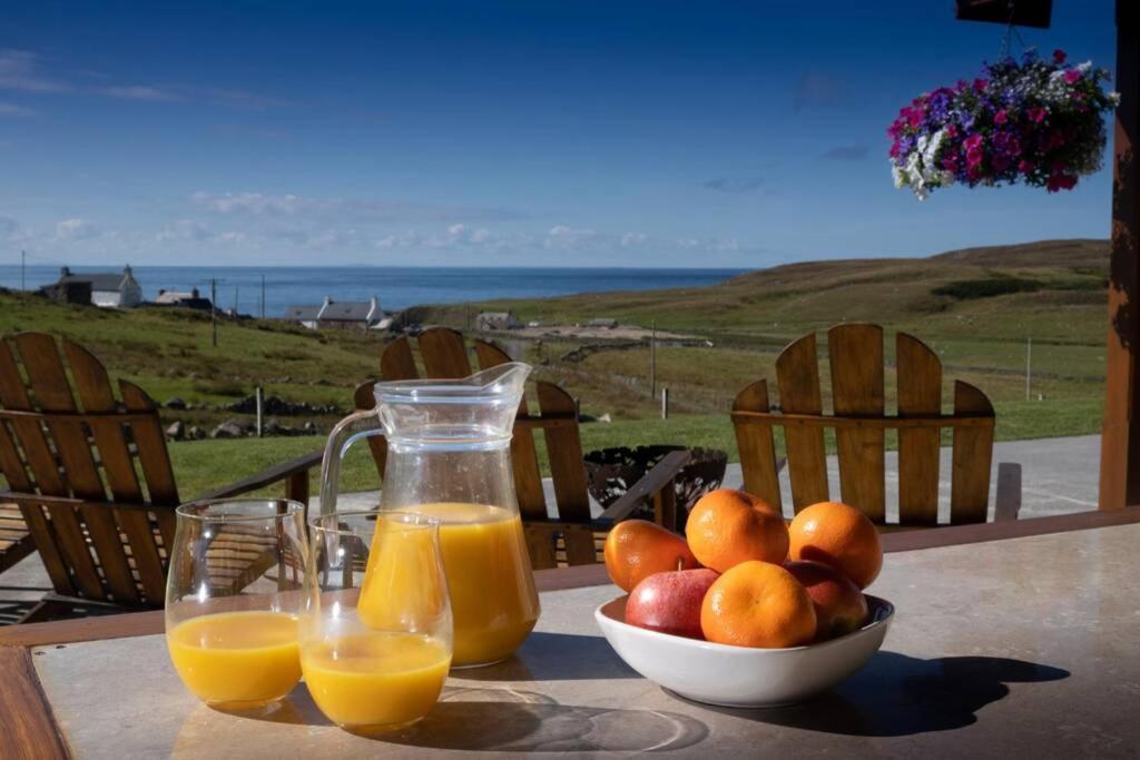 West Horizon Holiday Cottage Lochinver Exterior photo